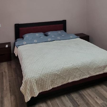 Затишна Квартира В Центрі Міста Ternopil Luaran gambar
